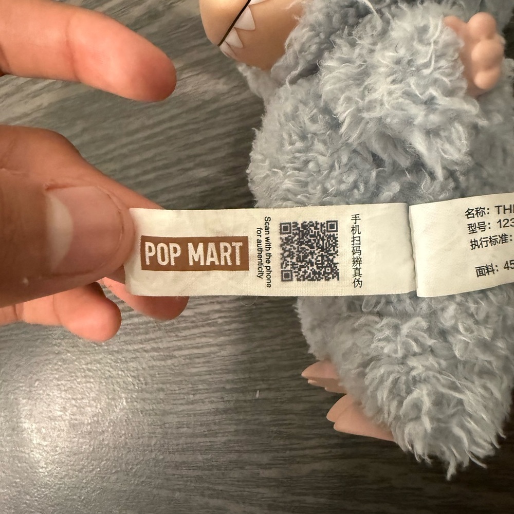 Blue Labubu - Picture 6 of 8